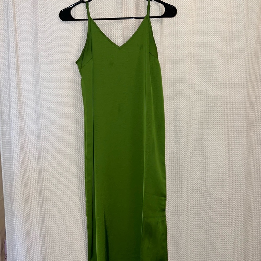 Midi green dress